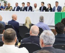 Secretário Hudson participa de reunião da ASSOMEC em Colombo