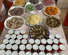 Curso de produção de doces é realizado na Cadeia Pública Feminina de Astorga como ação de reintegração social