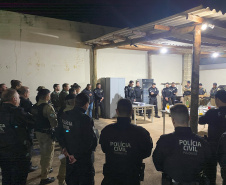 PCPR e PMPR prendem 10 pessoas em operação contra o tráfico de drogas em Cianorte