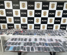 Em iniciativa inédita, PCPR devolve 160 celulares recuperados em Cascavel