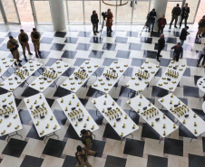 Com tecnologia de última geração, Paraná entrega 1,4 mil armas não letais para as polícias