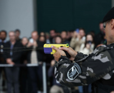 Com tecnologia de última geração, Paraná entrega 1,4 mil armas não letais para as polícias