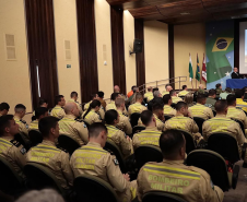 Bombeiros reforçam ações de prevenção e combate a incêndios florestais em simpósio