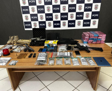 PCPR prende seis pessoas em operação contra grupo armado em Foz do Iguaçu