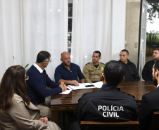 O Secretário da Segurança Pública, Hudson Leôncio Teixeira, participou nesta quinta-feira (05), do 1º Seminário dos CONSEGs dos Campos Gerais, realizado pela Prefeitura Municipal de Tibagi, por meio do Conselho Comunitário de Segurança (CONSEG). 