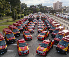 Caminhões, ambulâncias e sonar: governador entrega equipamentos aos Bombeiros