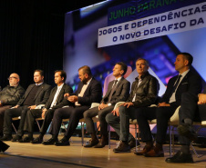 Campanha Junho Paraná Sem Drogas é lançada com alerta sobre dependência tecnológica