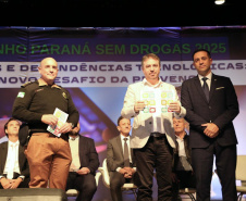 Campanha Junho Paraná Sem Drogas é lançada com alerta sobre dependência tecnológica