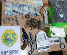 PMPR apreende armas, uma tonelada de maconha e cigarros em ações no Interior do Estado
