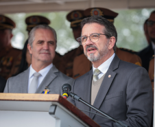 Autoridades do Estado recebem honrarias da Polícia Militar do Paraná