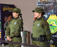 Exposição "Exemplos que Arrastam" da PMPR chega ao Shopping Estação