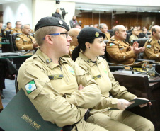 Sessão Solene na Assembleia Legislativa do Paraná celebra 171 anos da PMPR com homenagem a policiais militares