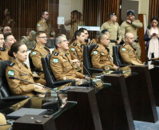 Sessão Solene na Assembleia Legislativa do Paraná celebra 171 anos da PMPR com homenagem a policiais militares
