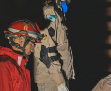 Padrão internacional: bombeiros concluem curso de protocolos da ONU para deslizamentos