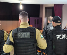 Com apoio de outras forças, PCPR prende 21 pessoas em ação no Paraná e Santa Catarina