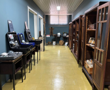 Museu Paranaense de Ciências Forenses reabre no Centro de Curitiba com acervo histórico