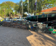 Paraná apreende 2 toneladas de maconha dentro de lanchas com destino a portos clandestinos