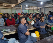 Segurança Pública do Paraná leva palestra sobre combate à violência contra mulheres para homens  Londrina