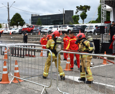 Competição “Bombeira de Garra” encerra 10º Encontro Nacional de Bombeiras Militares no Paraná