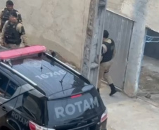 PCPR faz operação contra o tráfico de drogas no bairro Parolin, em Curitiba