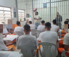 Polícia Penal do Paraná promove oficina de redação para custodiados como preparação para vestibulares e exames nacionais