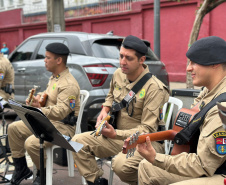 Música e esperança: Banda da PMPR faz show para crianças do Hospital Pequeno Príncipe