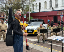 Música e esperança: Banda da PMPR faz show para crianças do Hospital Pequeno Príncipe