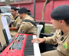 Música e esperança: Banda da PMPR faz show para crianças do Hospital Pequeno Príncipe