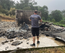 Polícia Científica aplica técnicas avançadas para rastrear origem em casos de incêndio