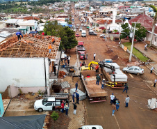 Após tornado, 70% dos imóveis de Rio Bonito do Iguaçu já receberam cobertura