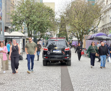 PMPR reforça policiamento em todo o Paraná durante período de compras e festas de fim de ano