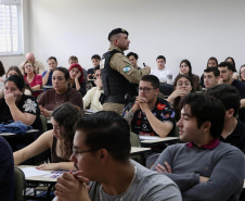 Mulher Segura: policiais realizam palestra para alunos de Direito em Ponta Grossa
