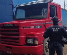 PCPR e PCSC prendem oito pessoas envolvidas em esquema interestadual de roubo de cargas
