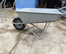 Custodiados de Piraquara produzem carrinhos de mão para auxiliar reconstrução de Rio Bonito do Iguaçu