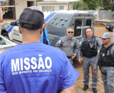 Carrinhos de mão feitos por presos de Piraquara estão sendo usados em Rio Bonito do Iguaçu