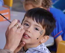 PMPR realiza brincadeiras e pintura de rosto em escolas de Rio Bonito do Iguaçu