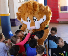 PMPR realiza brincadeiras e pintura de rosto em escolas de Rio Bonito do Iguaçu