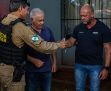 Secretaria da Segurança Pública entrega viatura da Polícia Militar a Congonhinhas, no Norte Pioneiro