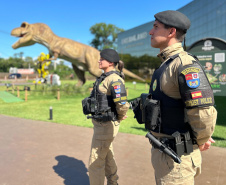 PMPR reforça acolhimento e amplia atendimento multilíngue a turistas estrangeiros