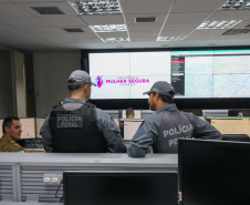 Tecnologia de monitoração simultânea contra feminicídios está em uso no Paraná