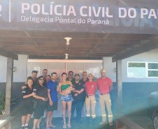 Policial Civil salva bebe que estava engasgado em Pontal do Paraná