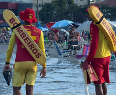 Corpo de Bombeiros reforça efetivo no Litoral e alerta para cuidados contra afogamentos