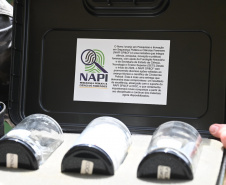 PMPR recebe kits científicos de pesquisadores para aumentar eficácia do treinamento de cães