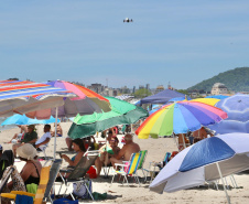 Verão Maior Paraná: Drones reforçam ações do Corpo de Bombeiros na prevenção, orientação e buscas