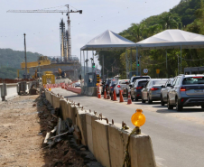 PMPR orienta motoristas a viajar em horários alternativos no acesso ao ferry boat de Guaratuba