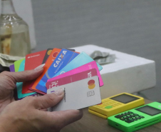 Ação conjunta da Polícia Civil e Polícia Militar prende homem por estelionato em Matinhos