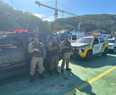 Forças de segurança realizam escolta de custodiados até o Complexo Penal de Piraquara