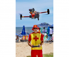 Com drones de alta tecnologia, bombeiros reforçam prevenção a afogamentos
