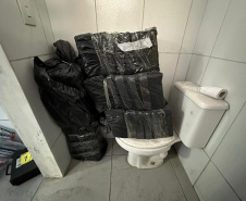 Polícias do Paraná apreendem a segunda maior carga de cocaína do ano: droga seria enviada à Europa