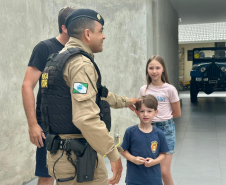 “Naquele momento, a gente não pensou em nada”: policiais reencontram família após resgate em cabeça d’água em Guaratuba
